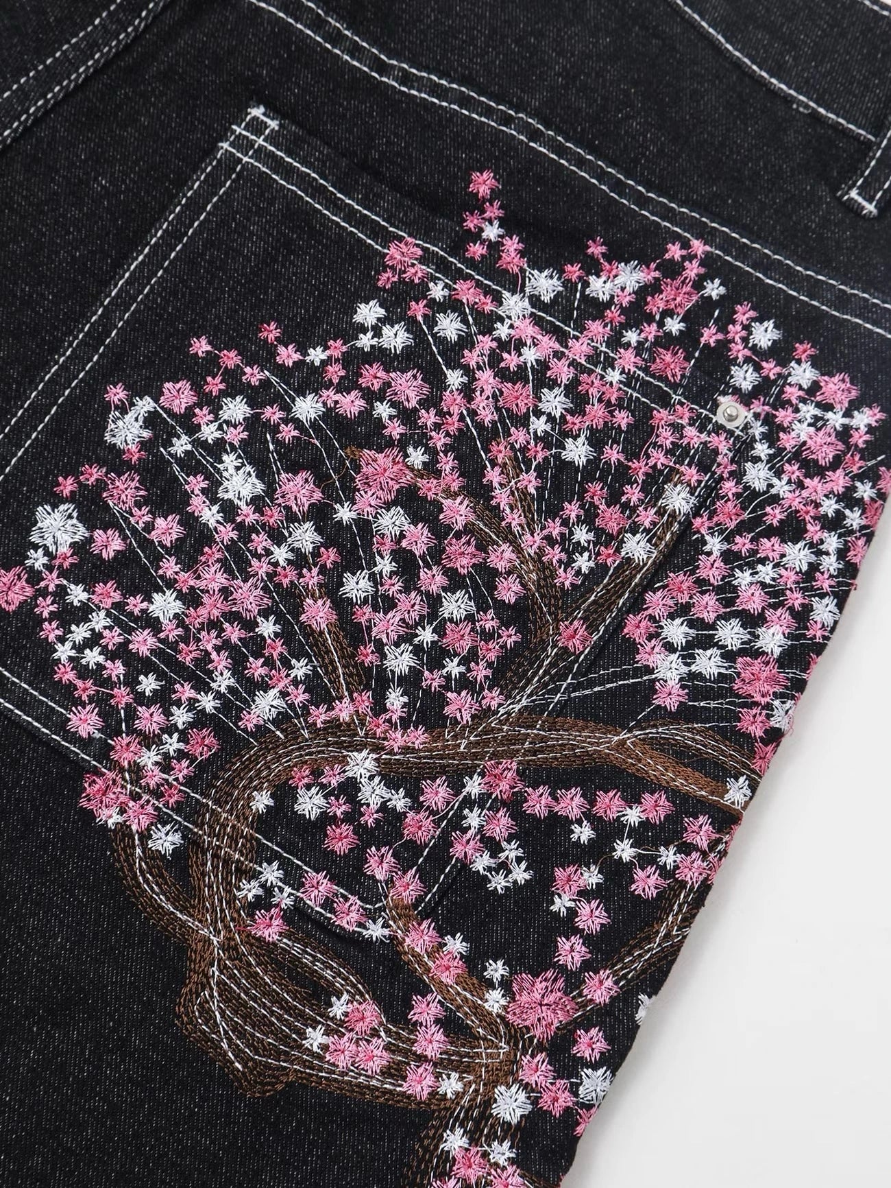 Sakura Embroidered Baggy Shorts