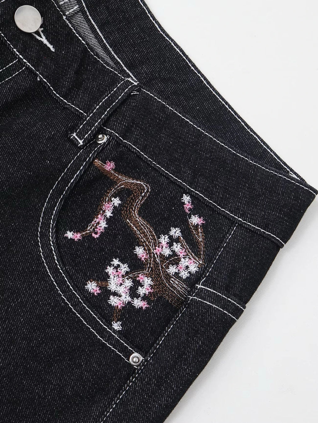 Sakura Embroidered Baggy Shorts